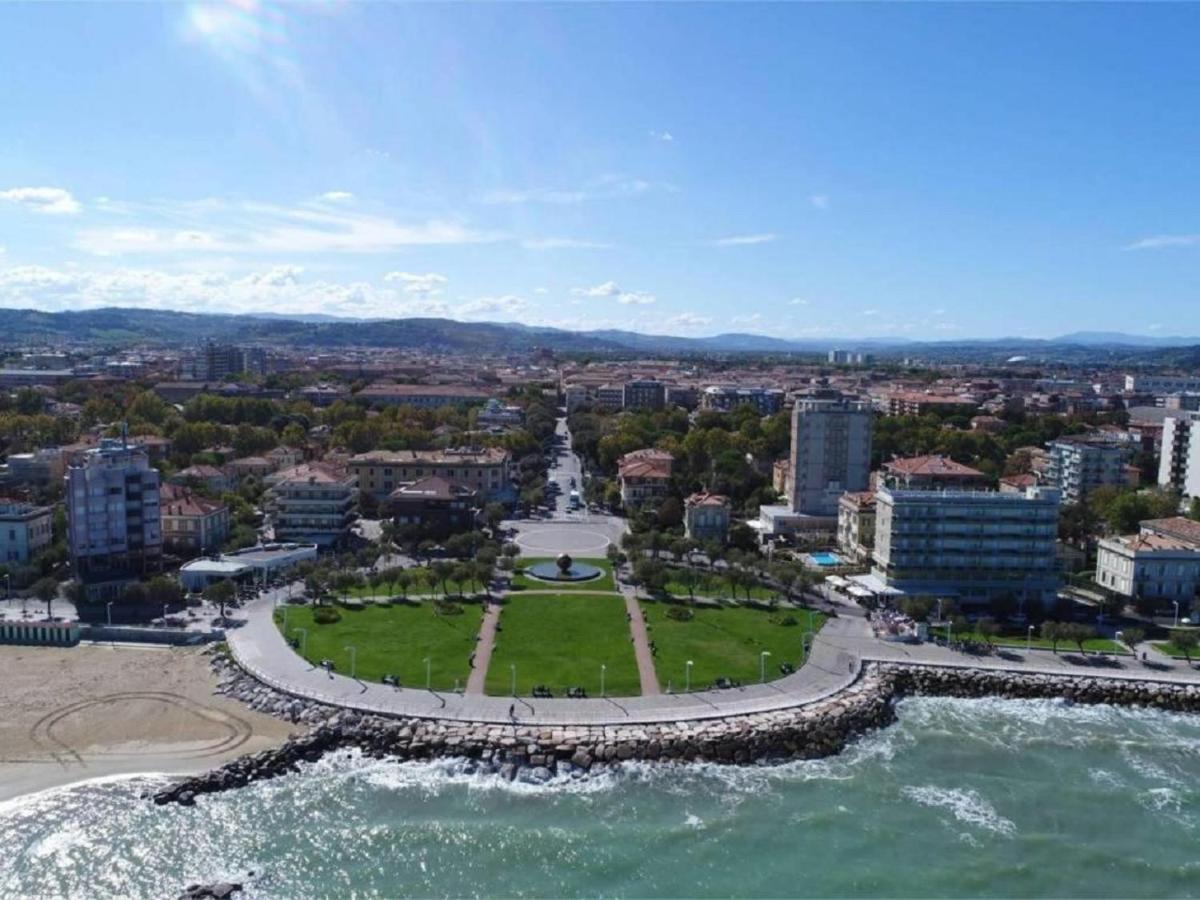 Casa Del Teatro Appartamento Con Splendida Terrazza Πέζαρο Εξωτερικό φωτογραφία